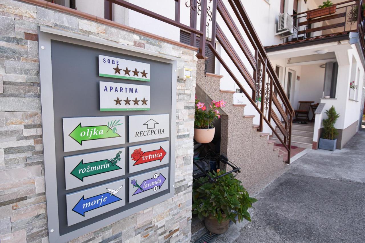 Apartmaji Sobe Zvezda Pobegi Exterior photo