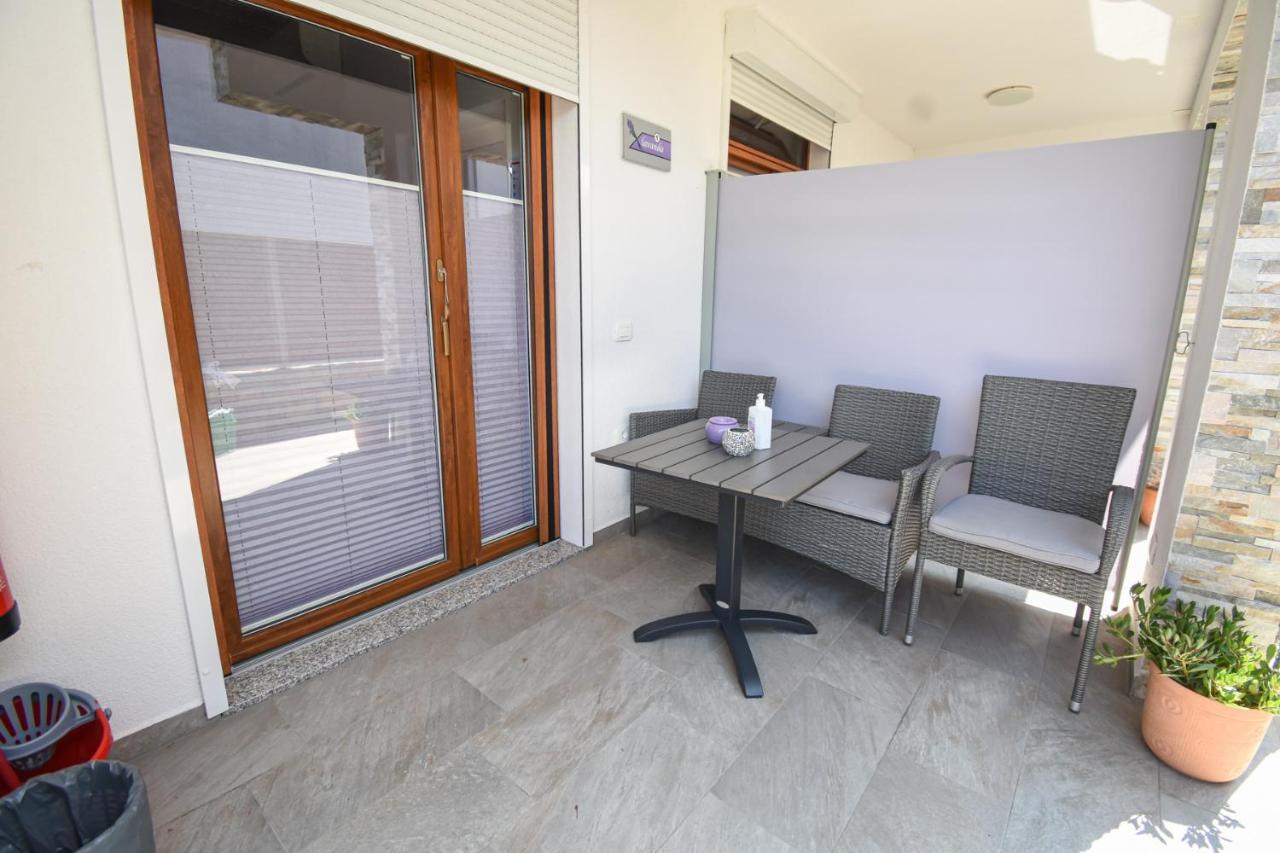 Apartmaji Sobe Zvezda Pobegi Exterior photo