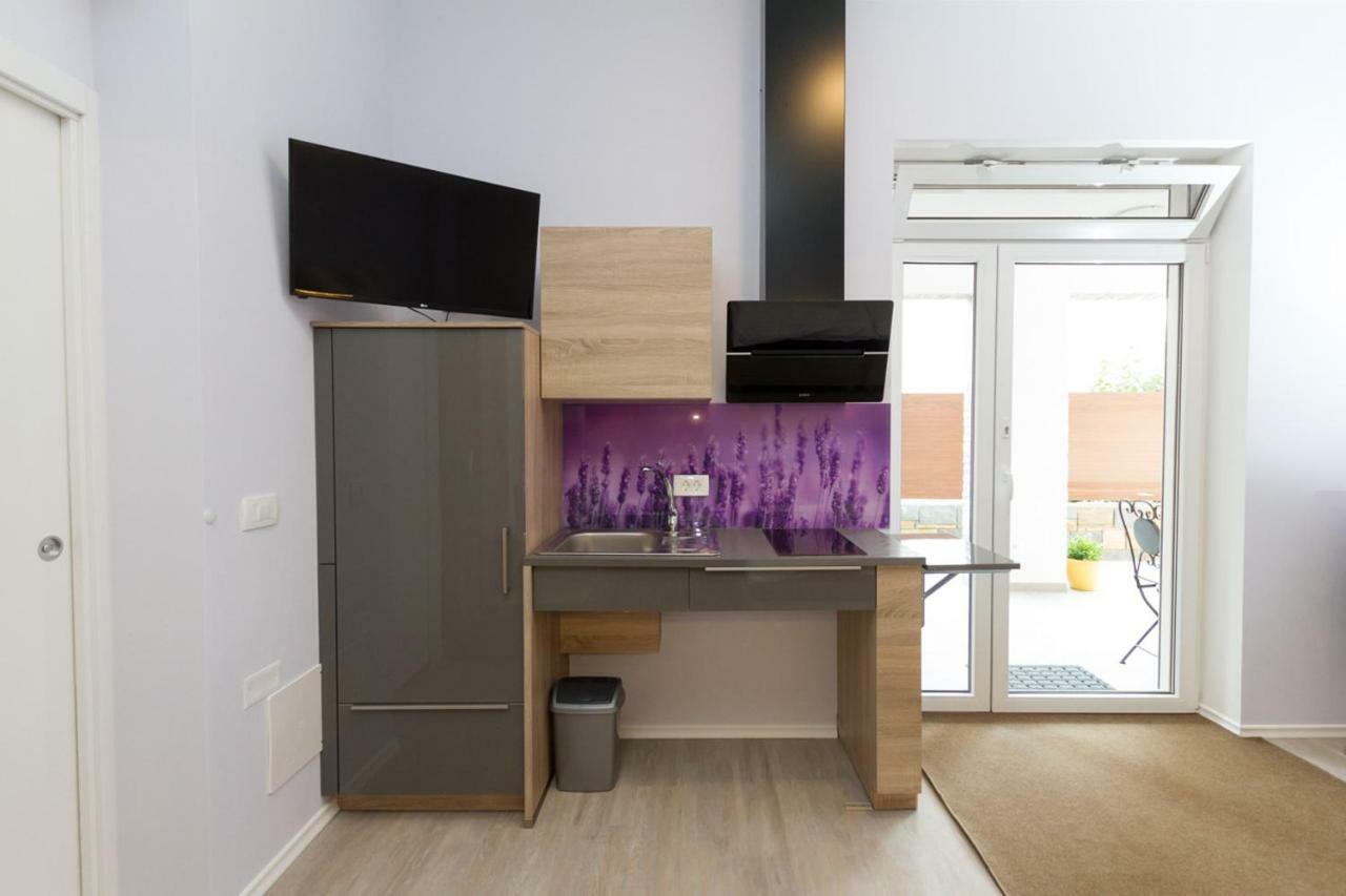 Apartmaji Sobe Zvezda Pobegi Exterior photo
